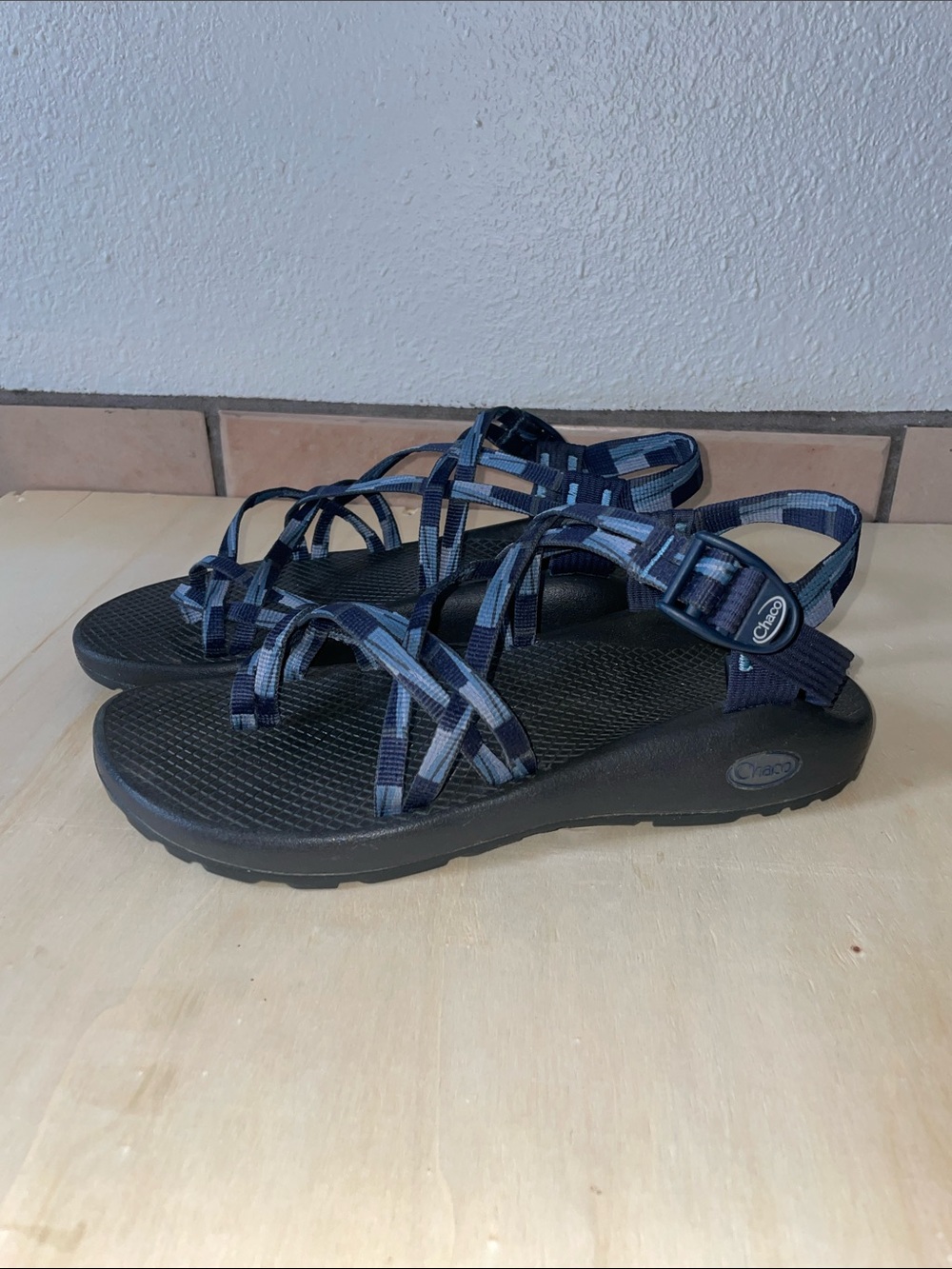 Chaco Women's Strappy Sandal - Navy Plaid Straps